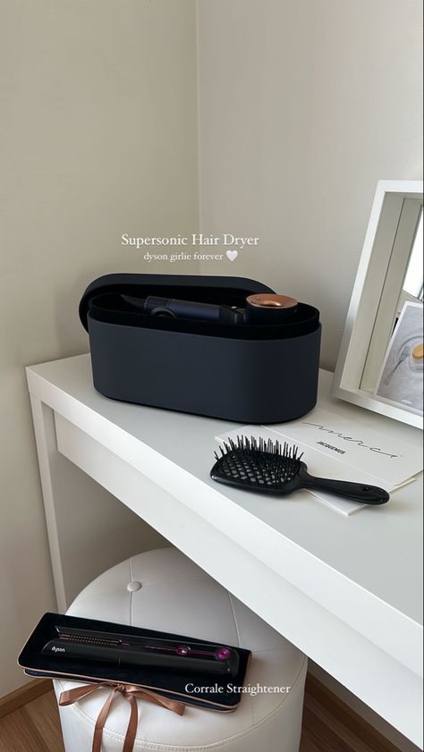 Hair Care 💭 Dyson Hair Dryer Supersonic & Corrale Straightener Dyson Aesthetic, Dyson Supersonic Hairdryer, Dyson Corrale, Hair Tool Set, Dyson Hair, Dyson Hair Dryer, Dyson Supersonic, Dyson Airwrap, Ugc Content