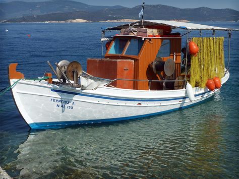 Greek Fishing Boat near Agios Wood Bench Outdoor, Flickr Com, State Of Grace, Boat Painting, Last Man Standing, Man Standing, Fishing Boat, Sealife, Coastal Homes