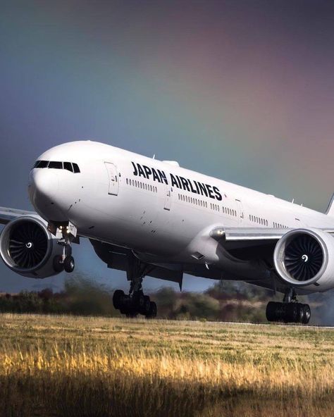 Airplanes | Pilots | Crew on Instagram: “Japan Airlines B777 beast moments away from making contact with RWY at CDG. ———————————————————————— 👉Photo @lbaviation 👉Follow…” Instagram Japan, Japan Airlines, Airplane Pilot, 2024 Vision, Pilots, Airlines, Vision Board, Japan, In This Moment