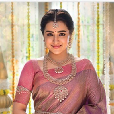 One & Only TRISHA KRISHNAN on X Shreya Saran Hot, Grt Jewellers, Trisha Actress, Trisha Photos, Trisha Krishnan, Black Woman Artwork, Best Pose For Photoshoot, Indian Bridal Wear, Indian Bridal Outfits