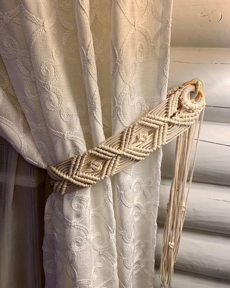 @sumarokovat0096 posted to Instagram: Macrame products emphasize individuality. Give any interior coziness and warmth. These holders for curtains will be an excellent accessory. They are made by hand from a natural cotton cord. It is possible to design a holder for curtains in any size and with any combination of drawing. White Macrame #modernmacrame# #macrame# #wallhanging #wovenwallhanging #tapestry#macramewallhanging#scandinavianstyle #scandinavianinterior #scandinavianhome #onlyinterior #sca Curtains Macrame, Curtains Holder, Curtain Tie Backs Diy, Macrame Products, Pillow Cases Diy, Macrame Plant Hanger Tutorial, Free Macrame Patterns, Macrame Backdrop, Macrame Wall Hanging Diy