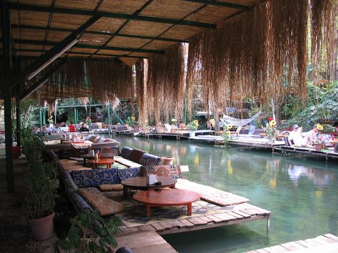 WOW. Cafe in Turkey, within the Saklikent gorge.  #HiddenValley #LostCity Lakeside Cafe, River Restaurant, Turkish Restaurant, Outdoor Restaurant Design, Holiday Trip, Unique Restaurants, Garden Cafe, Outdoor Restaurant, Farm Stay