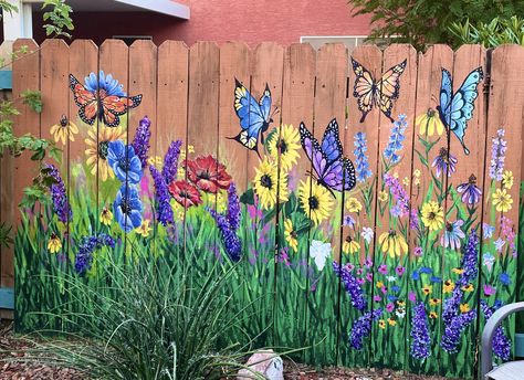 Painted Fence, Fence Design Ideas, Diy Privacy Fence, Brick Patterns Patio, Garden Fence Art, Garden Mural, Flower Mural, Pallet Fence, Daycare Ideas