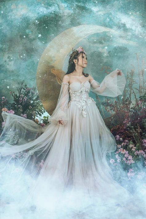 Enchanted Forest Theme Photoshoot, Aesthetic Debut Theme, Dreamy Aesthetic Photoshoot, Enchanted Forest Photoshoot, Ethereal Theme, Moon Photoshoot, Photoshoot Studio Ideas, Pre Debut Photoshoot, Fantasy Photoshoot