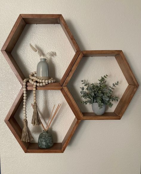 Hexagon Shelf: Easy, Step-by-Step Instructions - Delightfully Designed Hexagon Shelf Decor, Hexagon Decor, Shelf Decor Ideas, Hexagon Shelf, Geometric Shelves, Washroom Decor, Copper Wire Lights, Hexagon Shelves, Bee Boxes