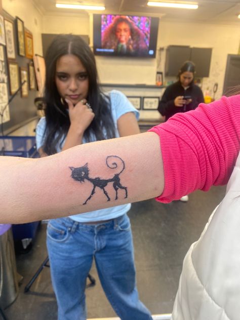 Tim Burton Cat Tattoo, Coraline Cat Tattoo, Coraline Tattoo Ideas, Silly Tattoos, Coraline Cat, Coraline Tattoo, Tim Burton Tattoo, Cat Tatto, Dog Angel