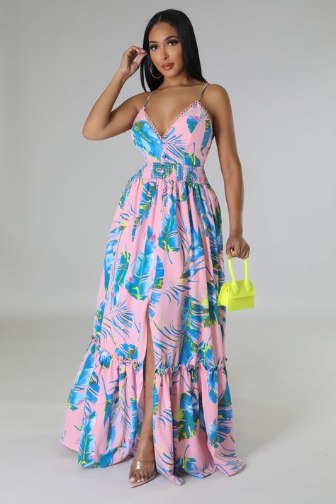 Brunch Maxi Dress Outfit, Beach Gown Outfit, Beach Long Dress Summer Outfits, Long Chiffon Beach Dress, African Beach Wear For Women, Carribean Gown Styles, Beach Gown Summer, Capetown Outfit, Maxi Gown Chiffon