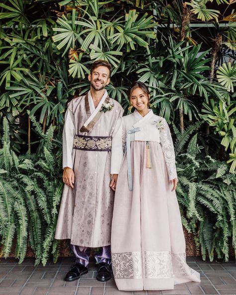 Korean wedding hanbok from Jenn Im and Ben Hanbok Inspired Outfit, Jenn Im Wedding, Couple Hanbok, Korean Wedding Dress Traditional, Wedding Hanbok Traditional, Wedding Hanbok, Wedding Hanbok With Long Sleeves And Fitted Style, Luxury Traditional Hanbok For Wedding, Traditional Korean Wedding Hanbok