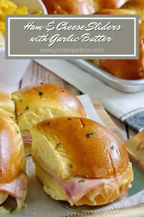 Sauce For Ham And Cheese Sliders, Garlic Butter Ham And Cheese Sliders, Easy Ham And Cheese Sliders, Han And Cheese Sliders, Ham Sauce, Make Garlic Butter, Ham Sliders, Ham Cheese Sliders, Ham And Cheese Croissant