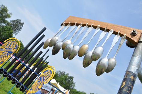 Spoon chimes | Acoustic Arts | Flickr Outdoor Music Area, Kids Garden Play Area, Eyfs Outdoor Area, Preschool Playground, Music Garden, Outdoor Play Structures, Outdoor Learning Spaces, Outdoor Play Spaces, Outdoor Play Areas