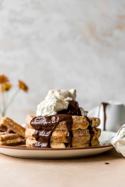 Waffles Photography, Churro Waffles, Buttermilk Waffles, Chocolate Waffles, What's For Breakfast, Delicious Breakfast Recipes, Pancakes And Waffles, Chocolate Ganache, Creative Food