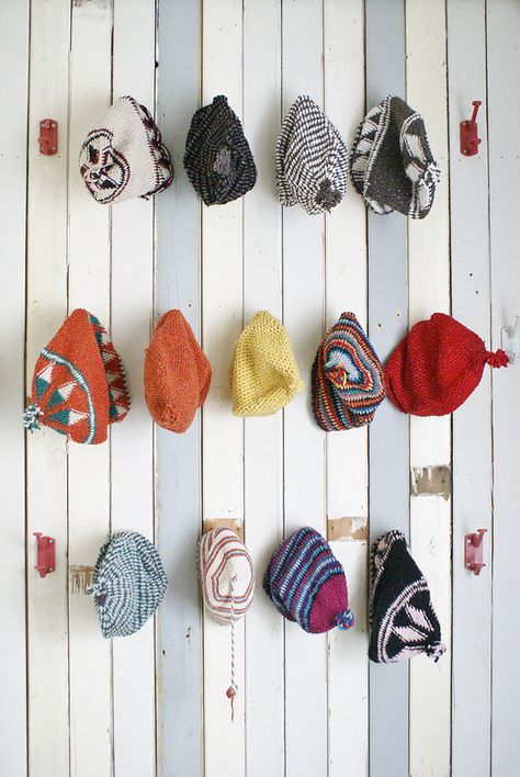 #knit and #crochet beanies display fom Wood & Wool Stool Beanie Hanging Ideas, Beanie Organization Ideas, Beanie Display, Boutique Store Displays, Merchandising Ideas, Scarf Storage, Craft Market Display, Boys Bedroom Furniture, Crochet Beanies