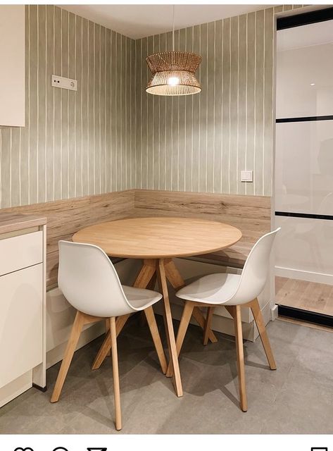 Small Corner Round Dining Table, Tiny Kitchen Corner Ideas, Compact Kitchen Table, Small Dining Corner Ideas, Corner Dinner Table, Kitchen Corner Ideas, Corner Dining Table, Banquette Seating In Kitchen, Tv Unit Furniture Design