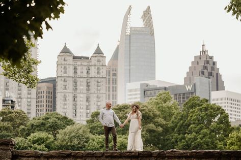 Piedmont Park Engagement Photos - Authentic Collective Piedmont Park Engagement Pictures, Piedmont Park Atlanta, Atlanta Engagement Photos, Atlanta City, Atlanta Skyline, Atlanta Botanical Garden, Park Engagement Photos, Piedmont Park, Beautiful Photoshoot Ideas