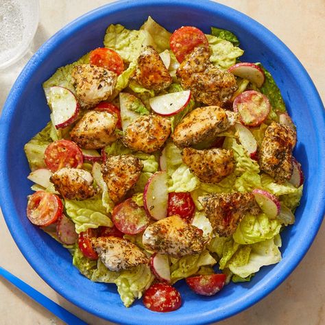 Recipe: Italian Chicken Salad with Creamy Pesto Dressing - Blue Apron Italian Chicken Salad, Creamy Pesto Dressing, Basil Pesto Chicken, Blue Apron Recipes, Pesto Dressing, Recipe Italian, Creamy Pesto, Easy Salad, Salad Toppings