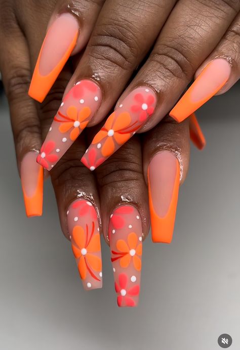 August Nails Ideas Coffin, Feminine Goals, Ms Nails, Carnival Nails, Blue And Silver Nails, Nails Orange, Orange Nail Designs, Orange Nail, Acrylic Toe Nails