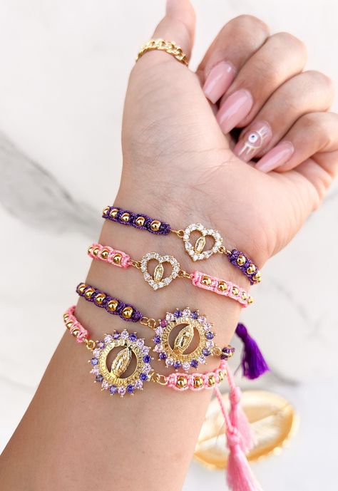 Adjustable. 18k gold plated. Cubic zirconia diamonds. Evil Eye Pink Bracelet, Hispanic Bracelets, Virgencita Bracelet, Ojo Bracelets, Evil Eye Jewelry Bracelet, Mexican Bracelets, Body Jewelry Diy, Micro Mosaic Jewelry, Bracelets Ideas