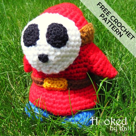 Geeky Crochet Patterns, Crochet Geek, Shy Guy, Lovey Blanket, Hand Crochet Baby Blanket, Crochet Patterns For Beginners, Amigurumi Free, Craft Stick Crafts, Crochet For Beginners