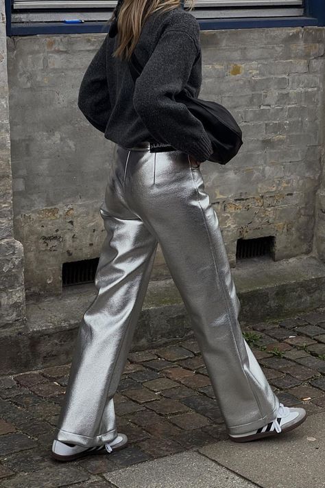 The silver trouser trend is going nowhere for autumn. Click here to see the best silver trousers available to buy now, as well as tips on how to wear them. Silver Pants Outfit, Silver Trousers, Metallic Trousers, Side Stripe Trousers, Silver Outfits, Silver Pants, Jeans Outfit Winter, Metallic Jeans, Metallic Pants