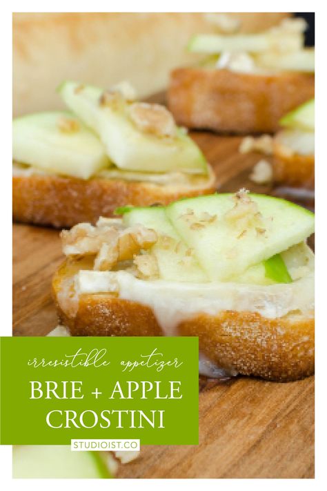 Make: Brie, Apple, Honey + Walnut Crostini — STudioist Apple Crostini, Savory Apps, Thanksgiving Party Food, Crostini Recipe, Apple Recipes Healthy, Brie Appetizer, Crostini Appetizers, Apple Honey, Crostini Recipes