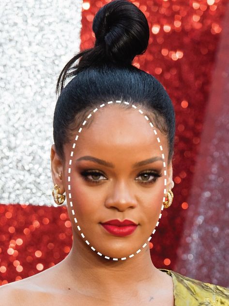 How to Apply Blush on an Oval Face - Rihanna  #howto #expertadvice #blush #beautyhowto #beautyadvice #beautytips #faceshape Makeup For Oval Face Shape, Eyebrows For Oval Face, Face Shape Makeup, Where To Apply Blush, Makeup Placement, Blush Placement, Applying Blush, Oval Face Makeup, Facial Shapes