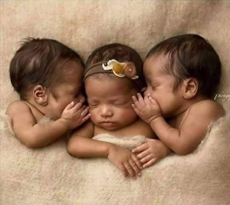 Black Triplets, Autobiography Template, Triplets Photography, Triplet Gifts, Newborn Triplets, Tb Joshua, Foto Newborn, Triplet Babies, Cute Black Babies