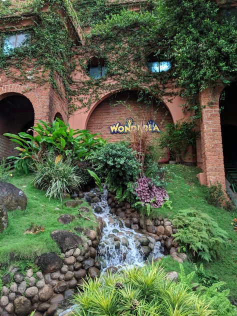 Wonderla Hyderabad, Wonderla Kochi, Fake Best Friends, Mumbai Trip, Creative Snapchats, Instagram Profile Pic, Bangalore City, Instagram Questions, Airport Pictures