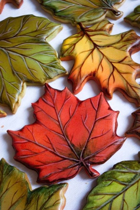 Decorated Leaf Cookies Royal Icing, Royal Icing Fall Leaves, Turkey Sugar Cookies Royal Icing, Fall Royal Icing Transfers, Pumpkin Decorated Sugar Cookies, Leaf Royal Icing Cookies, Leaf Cookies Royal Icing, Fall Decorated Cookies Royal Icing, Fall Cookies Decorated With Royal Icing