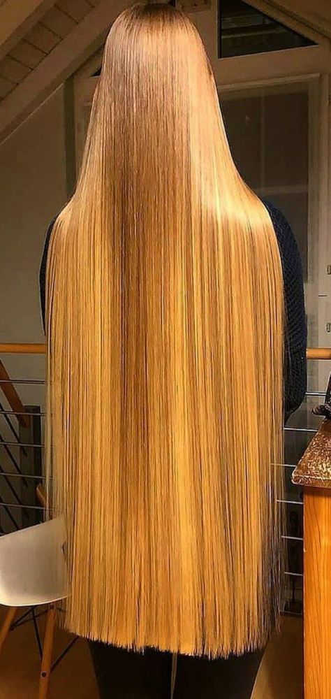 Longest Hair, Long Hair Images, Extremely Long Hair, Extra Long Hair, Pale White, Long Silky Hair, Long Blond, Long Hair Pictures, Really Long Hair