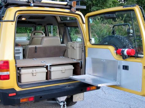 Land Rover Camping, Kangoo Camper, Land Rover Discovery 1, Raised Platform, Jimny Suzuki, Land Rover Discovery 2, Discovery 2, Land Rover Freelander, Aluminum Roof