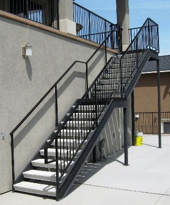 IMG_1997.gif 336×404 pixels Outside Metal Stairs Ideas, Stairs Metal Design, Outside Staircase Ideas, Outdoor Steel Stairs, Metal Stairs Outdoor, Stairs Design Outdoor, Exterior Stairs Design, Outdoor Stairs Design, Outdoor Stairs Ideas