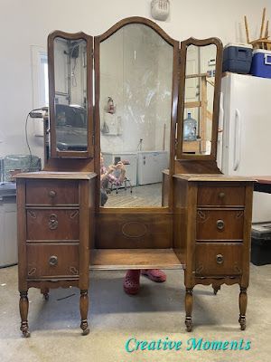 Vintage Vanity Refurbished Diy, Vintage Desk Makeover Painted Furniture, Antique Vanity Dresser Makeover, Repurpose Dresser Mirror Ideas, Refinished Vanity Antique, Refinished Dresser With Mirror, Refurbished Vanity Ideas, Antique Dresser With Mirror Makeover, Vintage Dresser Bathroom Vanity