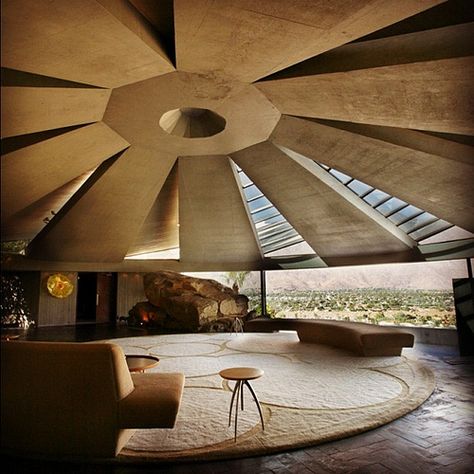 Explore theorem's photos on Flickr. theorem has uploaded 2061 photos to Flickr. Kaufmann House, Palm Springs Architecture, John Lautner, Casa Vintage, Mid Century Architecture, Famous Architects, Alvar Aalto, Mid Century House, James Bond