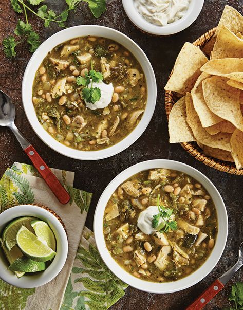 Green Turkey Chili, Turkey Squash Chili, Turkey Chili Verde, Butternut Squash Turkey Chili Recipes, Southwest Turkey Chili, Healthy Turkey Chilli, Turkey Chili Recipe Crockpot, Turkey Chili Recipe Easy, Turkey Chili Crockpot