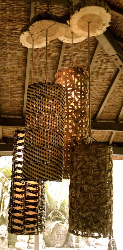 Lighting Reed Lamp, Renovation House, Handmade Wood Furniture, Lampe Diy, Deco Luminaire, Into The Wood, Basket Lighting, Wicker Decor, Woven Baskets