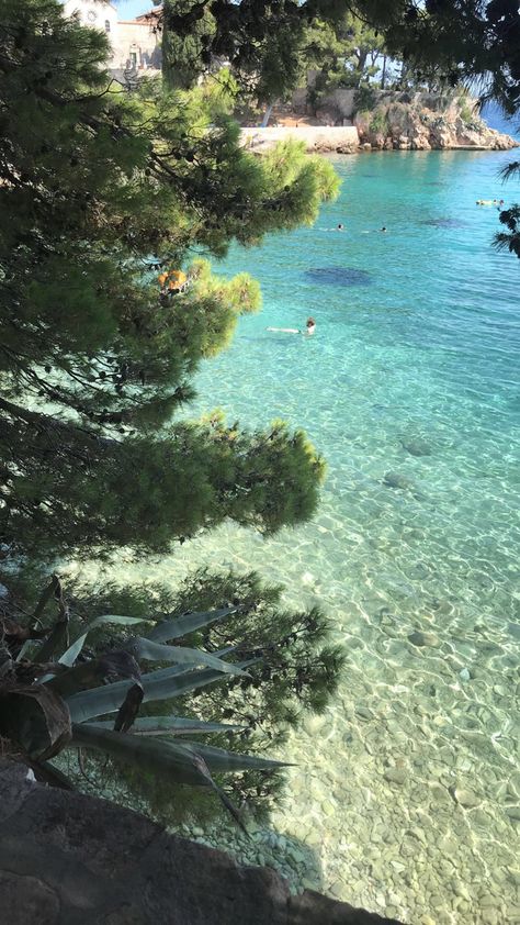 Brac Island Croatia, Croatian House, Brac Island, Croatian Islands, Travel Pins, Travel Goals, Island Life, Holiday Travel, Beautiful Beaches