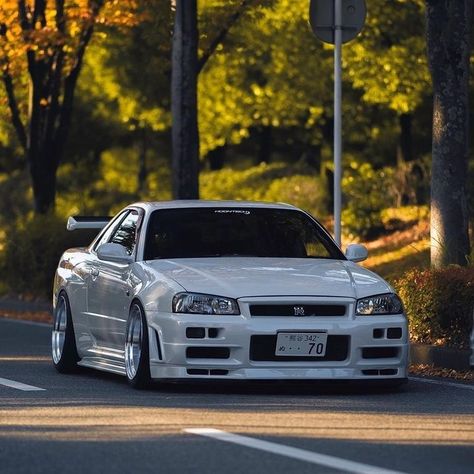 Skyline R34 🖤  @yuki.n_34r #jdm #supercars #skyline #nissan #iconiccars #car #cars 1999 Nissan Skyline Gtr R34, Honda Skyline, Nissan Gtr Skyline R34, R34 Gtr Skyline, Skyline Gtr34, Gtr R34 Skyline, Skyline Car, R34 Skyline Gtr, Skyline Nissan