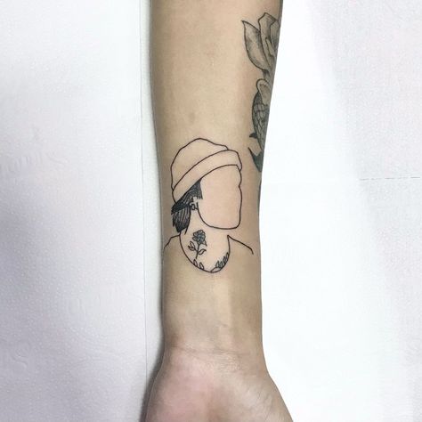 Tatuagem, Justin Bieber Justin Bieber Inspired Tattoos, Justin Bieber Tattoos Ideas, Justin Tattoo, Justin Bieber Tattoos, Justin Selena, Justin Bieber Images, Bff Tattoos, Cat Tattoo Designs, Line Art Tattoos