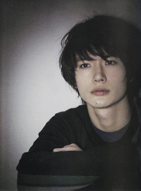 Grunge @skinwalkerr Haruma Miura, L Lawliet, Japanese Boy, Japanese Men, Actor Model, Asian Actors, Male Face, Male Beauty, Asian Men