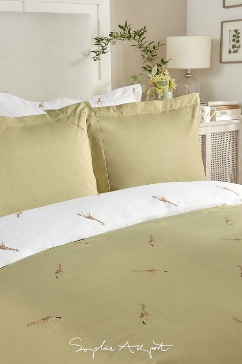 Sophie Allport ZSL Giraffe Bedding Giraffe Bedding, Bedding Design, Super King Duvet Covers, Reversible Bedding, Sophie Allport, King Duvet Cover Sets, Double Duvet Covers, Double Duvet, The Giraffe