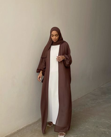 Abayas For Eid, Abaya Designs Black, Nia Amroun, Abaya Designs 2023, New Abaya Design, Abaya Designs Dubai, Eid Abaya, Black Abaya Designs, Skirt Hoodie