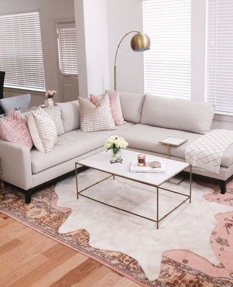 Pinterest Living Room, Pink Living Room, Living Room Decor Apartment, Living Room Inspo, Apartment Living Room, A Living Room, Architectural Digest, Living Room Carpet, Living Room Inspiration