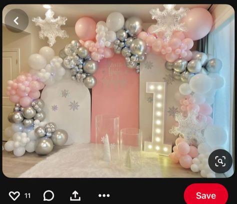 Winter Onederland Balloon Arch, 1st Birthday Party Ideas Winter, Birthday Party Ideas Winter, Onederland Cake, Winter Onederland Cake, 1st Birthday Party Ideas, Winter Onederland Party, Winter Wonderland Birthday, Balloon Garland Diy