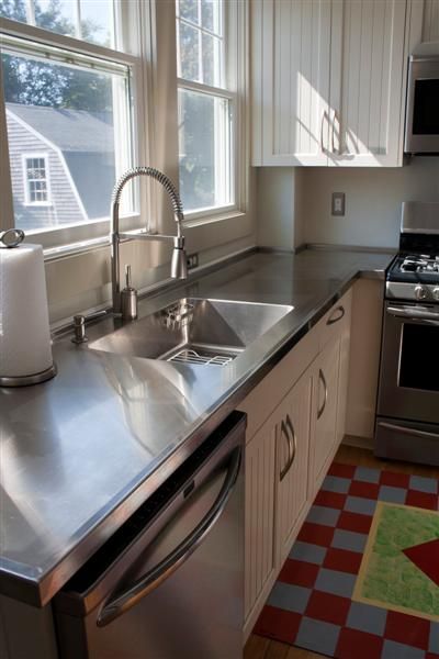 Kitchen Stainless Steel Countertops, Steel Countertops Kitchen, Stainless Steel Countertops Kitchen, Stainless Steel Kitchen Countertops, Farmstead Kitchen, Stainless Steel Kitchen Counters, Integral Sink, Stainless Steel Kitchen Design, Earth Tones Kitchen