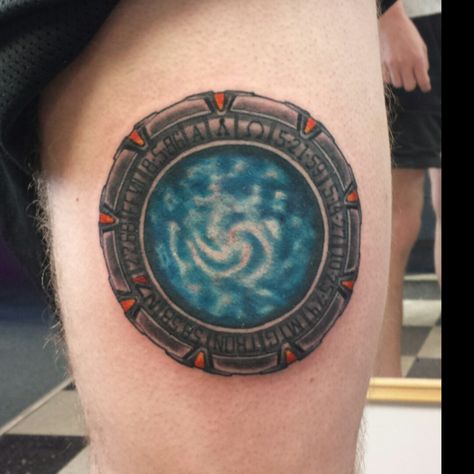 Starfield Tattoo, Stargate Tattoo Ideas, Star Wars Symbols Tattoo, Stargate Tattoo, Atlantis Tattoo, Star Wars Symbols, Symbols Tattoo, Stargate Atlantis, Book Tattoo