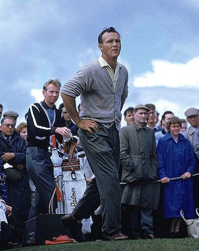 Six Style Moves to Steal From Arnold Palmer | GQ Masters Jacket, Arnold Palmer Golf, Golfing Tips, The Masters Golf, Country Club Dress, Masters Golf Tournament, Golf Stance, Golf Style, Masters Golf