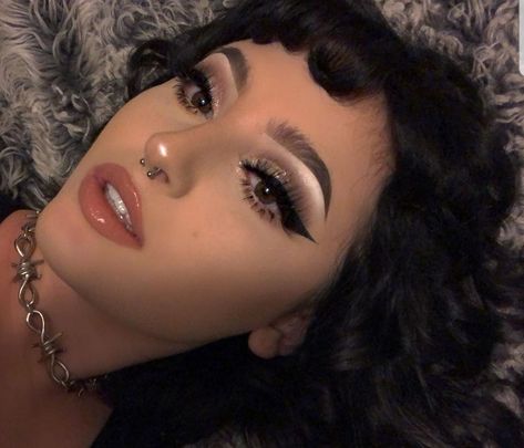 Makeup 2023, Prom Eye Makeup, Alternative Makeup, Ethereal Makeup, Dope Makeup, Edgy Makeup, Makeup Eye Looks, Dark Makeup, Creative Makeup Looks