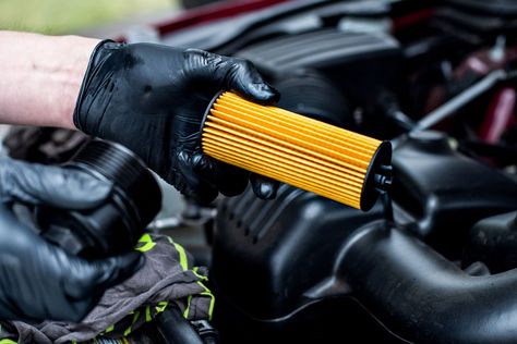 Keep your engine running cleaner and longer by choosing the right oil filter. Money Storage, Diy Handyman, Car Tips, Utility Trailer, Pet Safety, Diy Book, Books To Buy, Oil Filter, Home Security