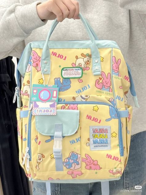 Stationary Bag, Korean Bag, Diy Stationary, Cute School Bags, Aesthetic Backpack, Cute School Stationary, Inside My Bag, Korean Casual Outfits, Girly Bags