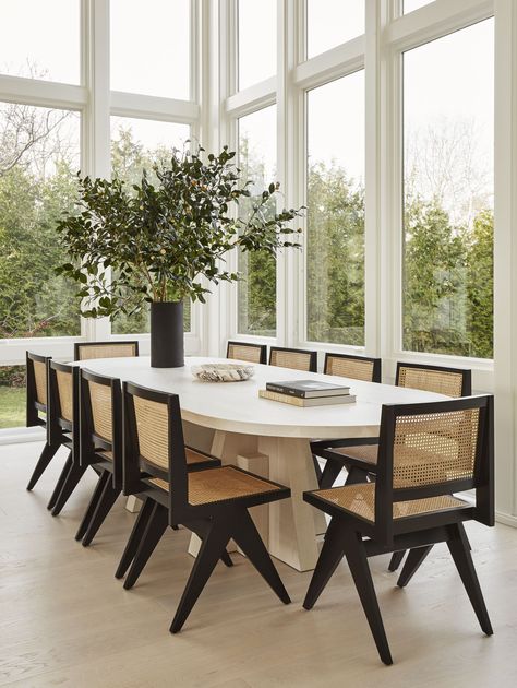 Tamara Magel, Cane Dining Chairs, Dinning Room Design, Dining Room Ideas, Dining Room Interiors, Large Dining Room, Luxury Dining, Dining Room Inspiration, Oak Dining Table